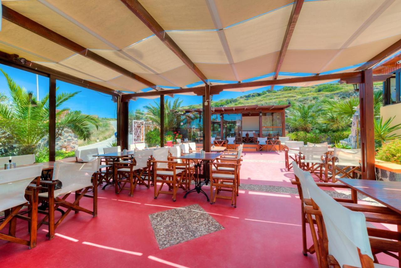 Soulis Hotel Oia Exterior photo