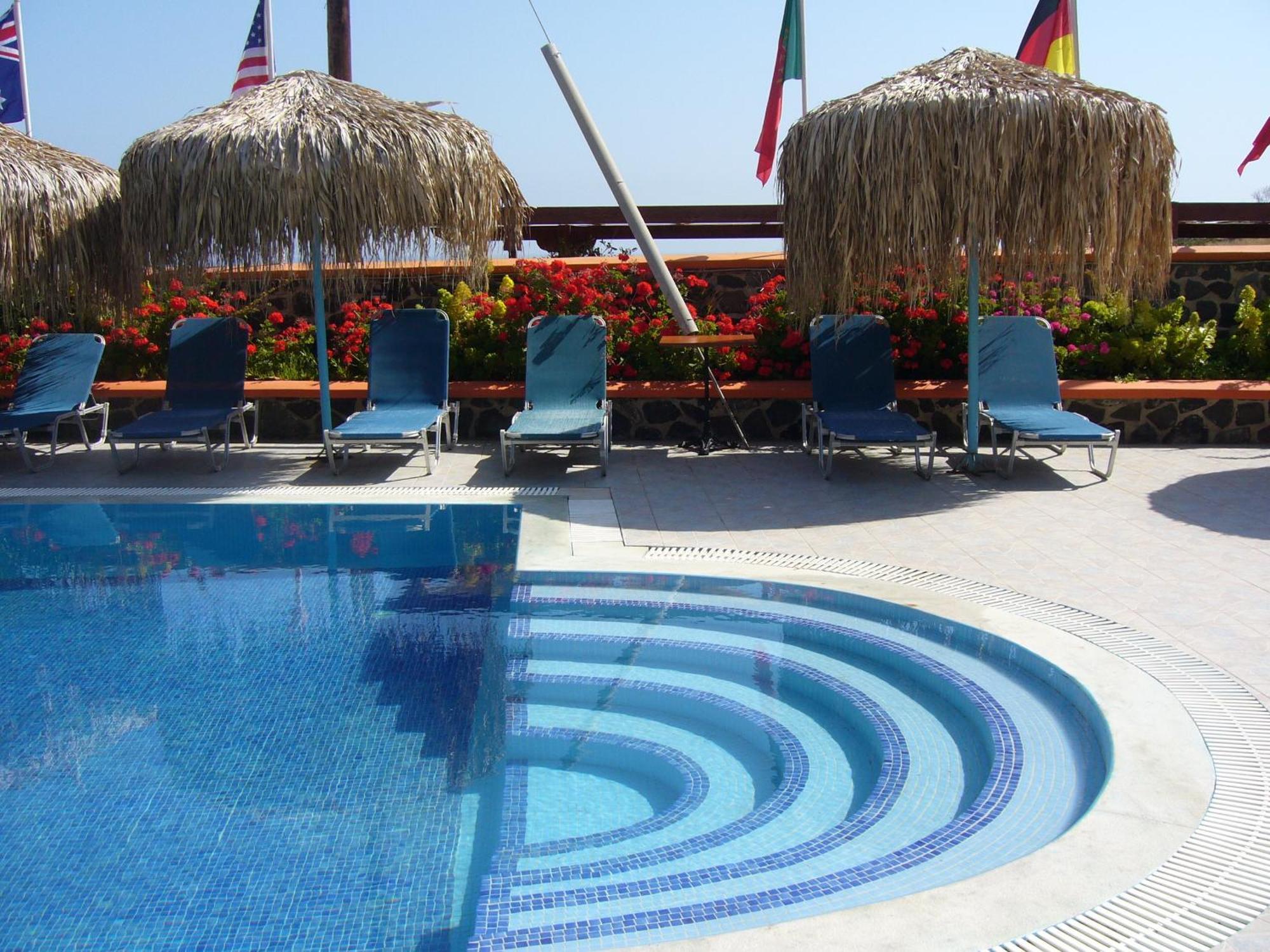 Soulis Hotel Oia Exterior photo